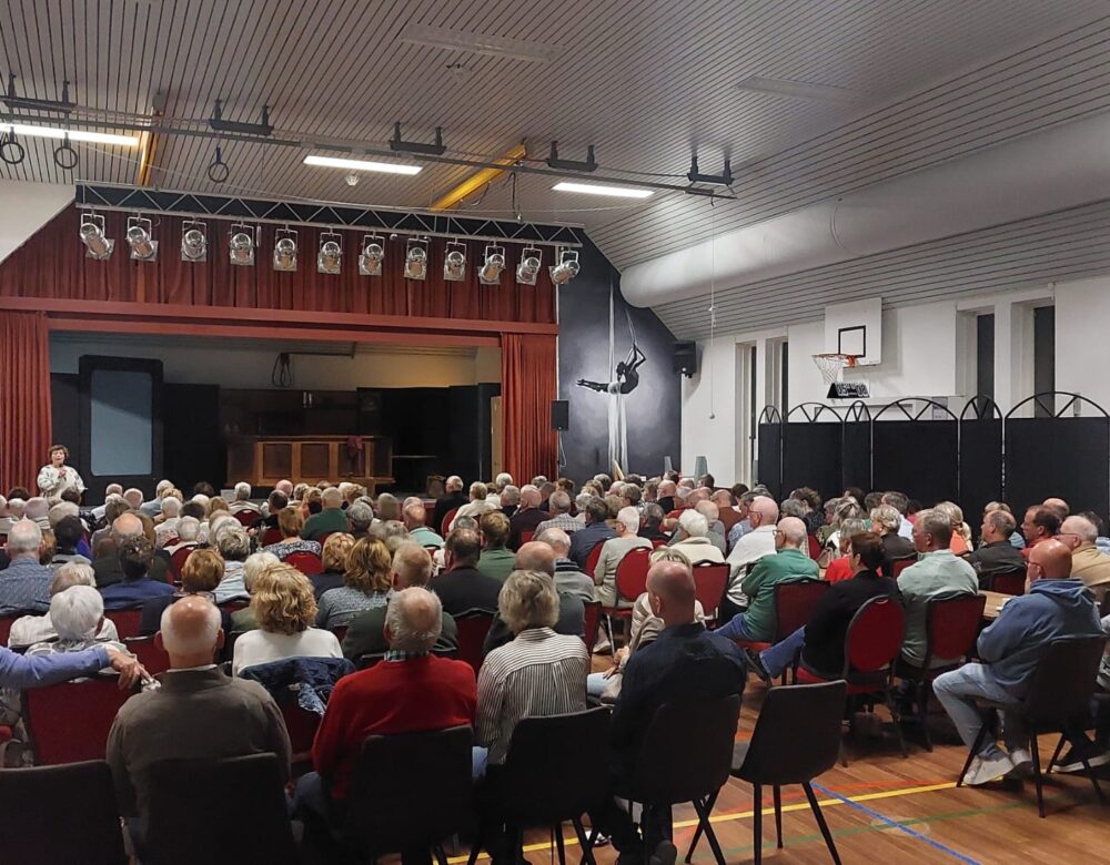 WhatsApp Image 2025-10-04 at 19.07.22 (1)